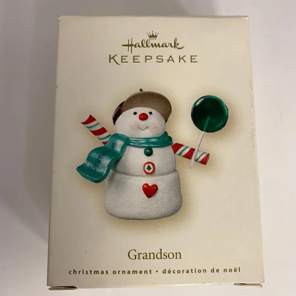 Hallmark Keepsake Christmas Ornament 
